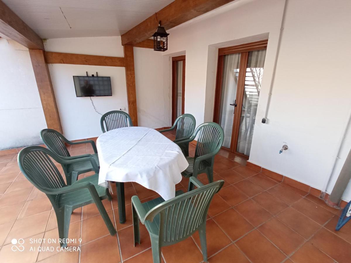 Apartamentos La Casona De Ezcaray Con Terrazas Y Patios Individuales Екстер'єр фото
