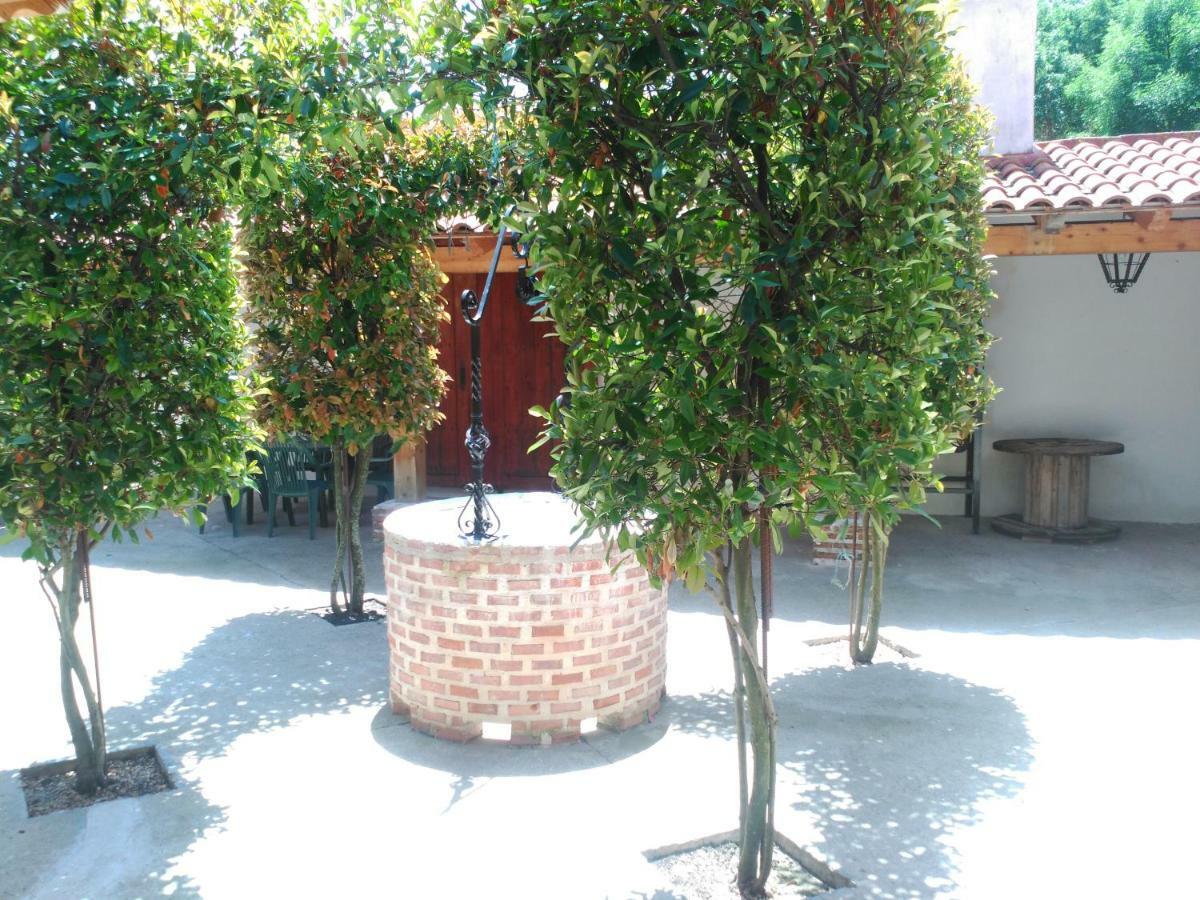 Apartamentos La Casona De Ezcaray Con Terrazas Y Patios Individuales Екстер'єр фото